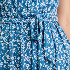 Robe évasée boutonnée bleu clair femme