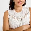 Blouse sans manches plastron brod&eacute; ecru femme