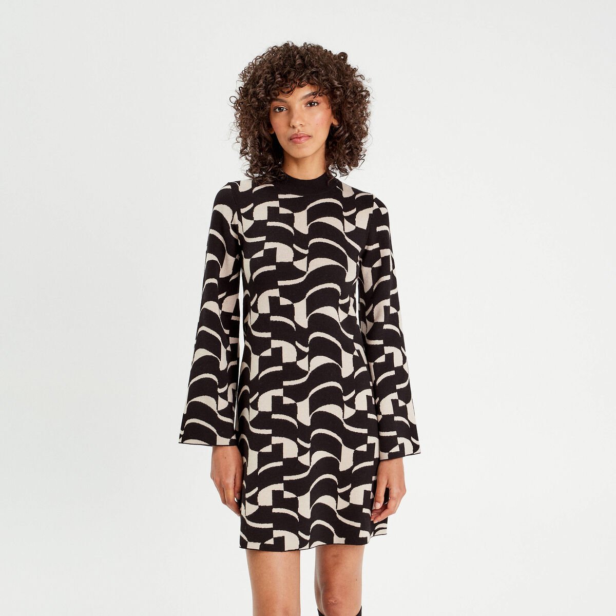Robe pull évasée col montant blanc femme