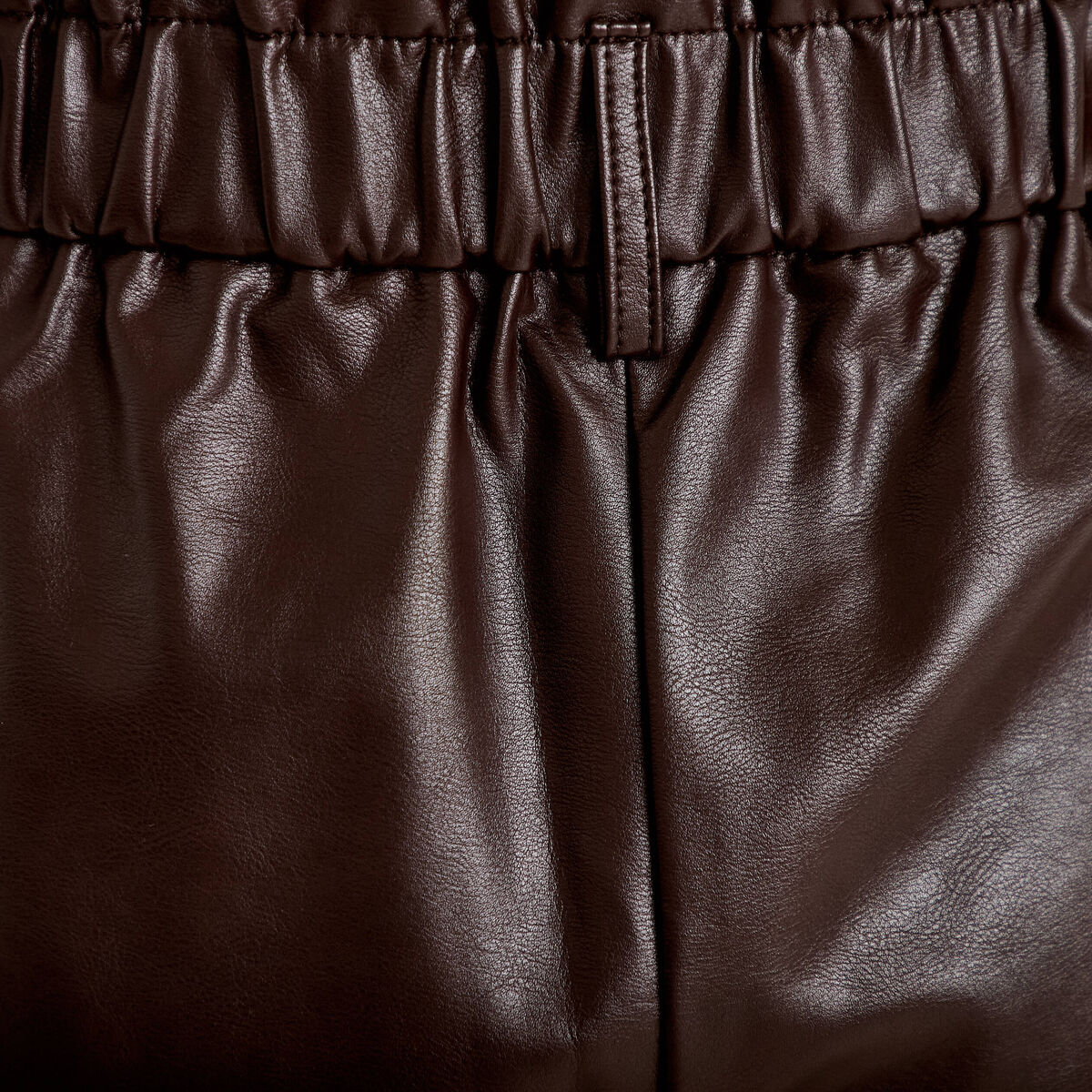 Short large taille haute en similicuir marron fonc&eacute; femme