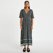 Robe longue &eacute;vas&eacute;e col v voile noir femme