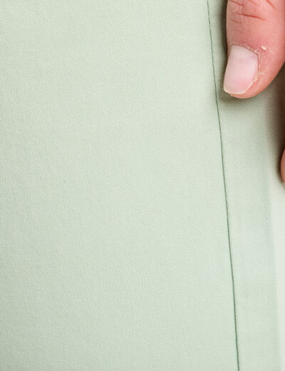 Pantalon chino 7/8ème vert pastel femme