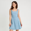 Robe chasuble trapèze en jean denim bleach femme