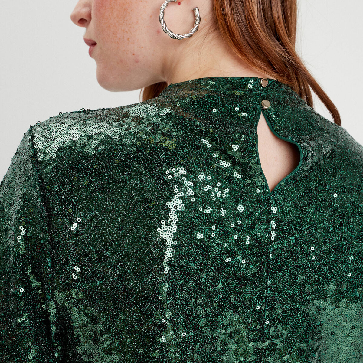 T-shirt sequins col montant vert fonc&eacute; femme