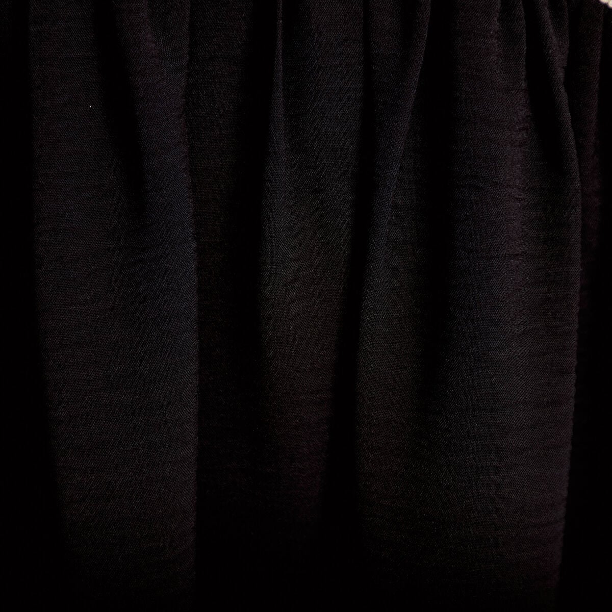 Robe droite courte col v manches 3/4 noir femme