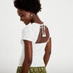 T-shirt ajust&eacute; &agrave; relief manches courtes ecru femme