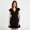 Robe courte &eacute;vas&eacute;e col v manches courtes noir femme