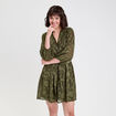 Robe chemise &eacute;vas&eacute;e ceintur&eacute;e vert kaki femme