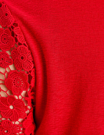 T-shirt noué dentelle guipure rouge femme