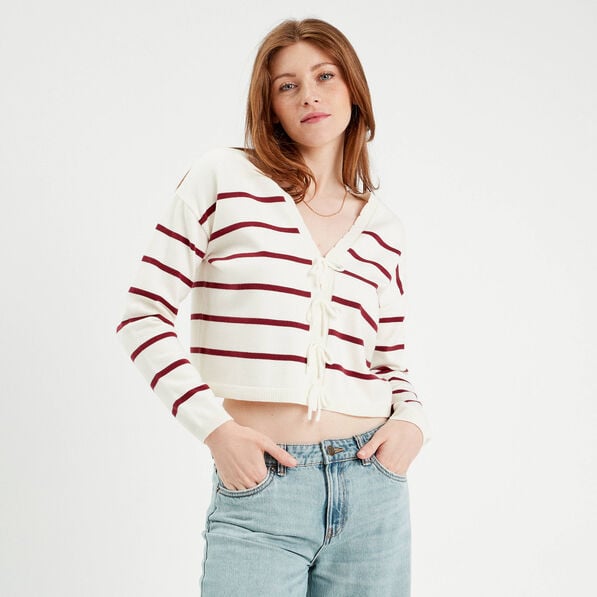 pull avec petit noeud rouge fonce femme Pull avec petit noeud rouge foncé femme