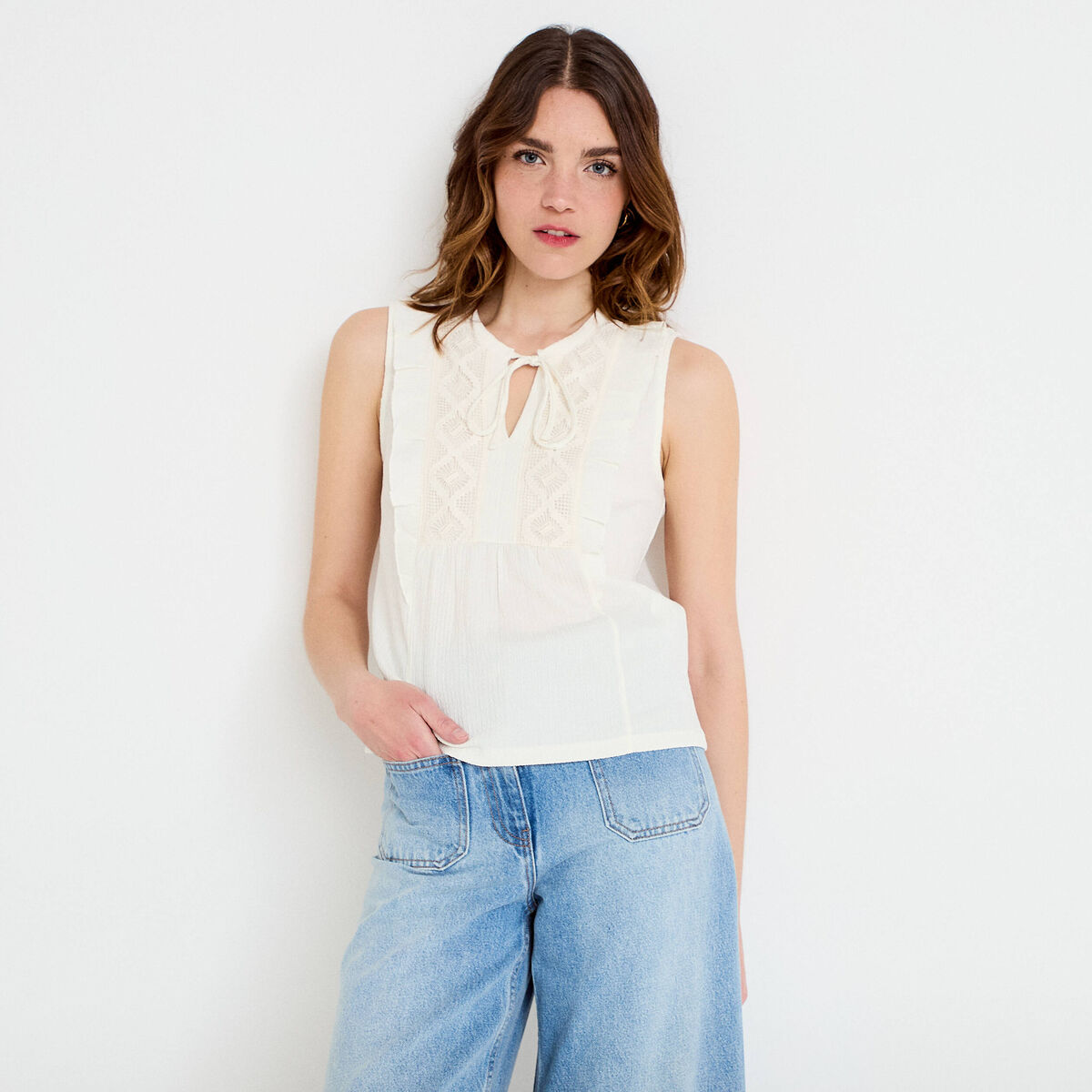 Blouse sans manches col v ecru femme