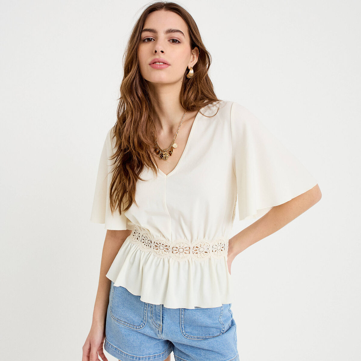 Blouse col v manches courtes ecru femme