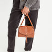Sac à rabats camel femme