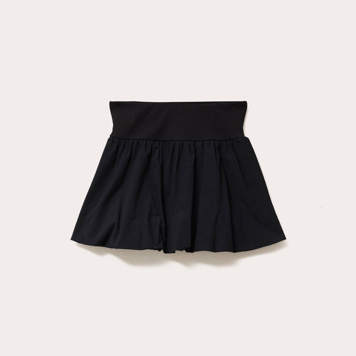 Jupe courte évasée effet boule noir femme
