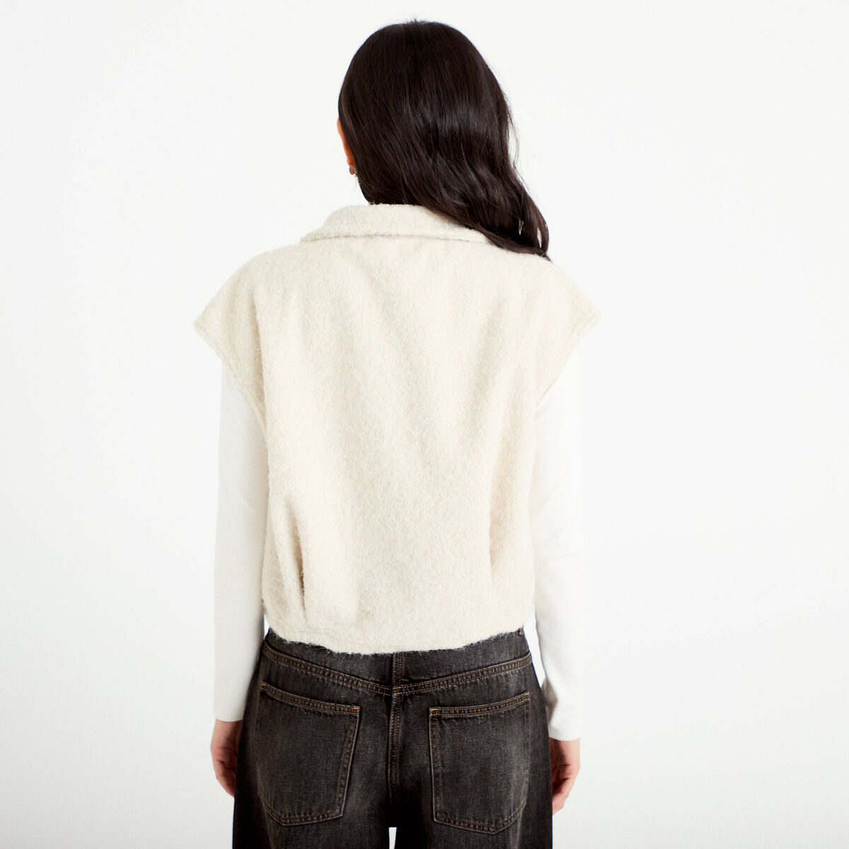 Veste bouclette sans manches col montant sable femme