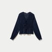 Blouse ajust&eacute;e col v dentelle pliss&eacute;e bleu marine femme