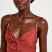 Robe longue &eacute;vas&eacute;e col v satin&eacute;e vieux rose femme