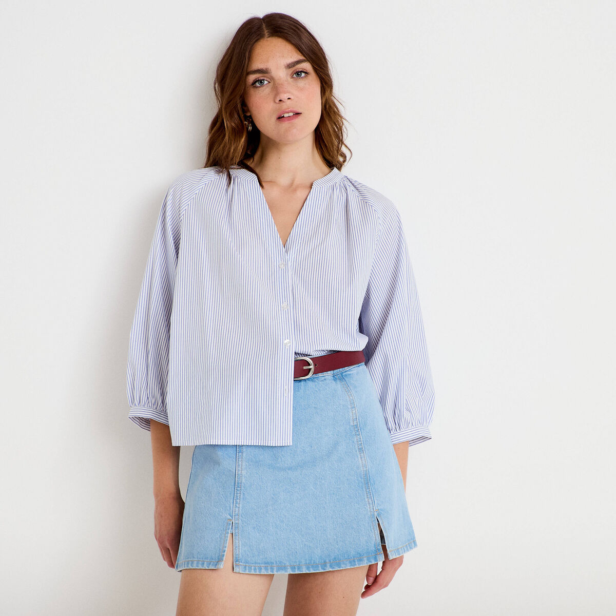 Blouse col v manches 3/4 bleu ciel femme