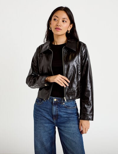Veste droite cropped en similicuir noir femme