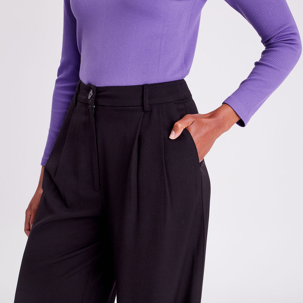 Pantalon city droit pinces noir femme