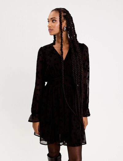 Robe courte &eacute;vas&eacute;e col v manches longues noir femme