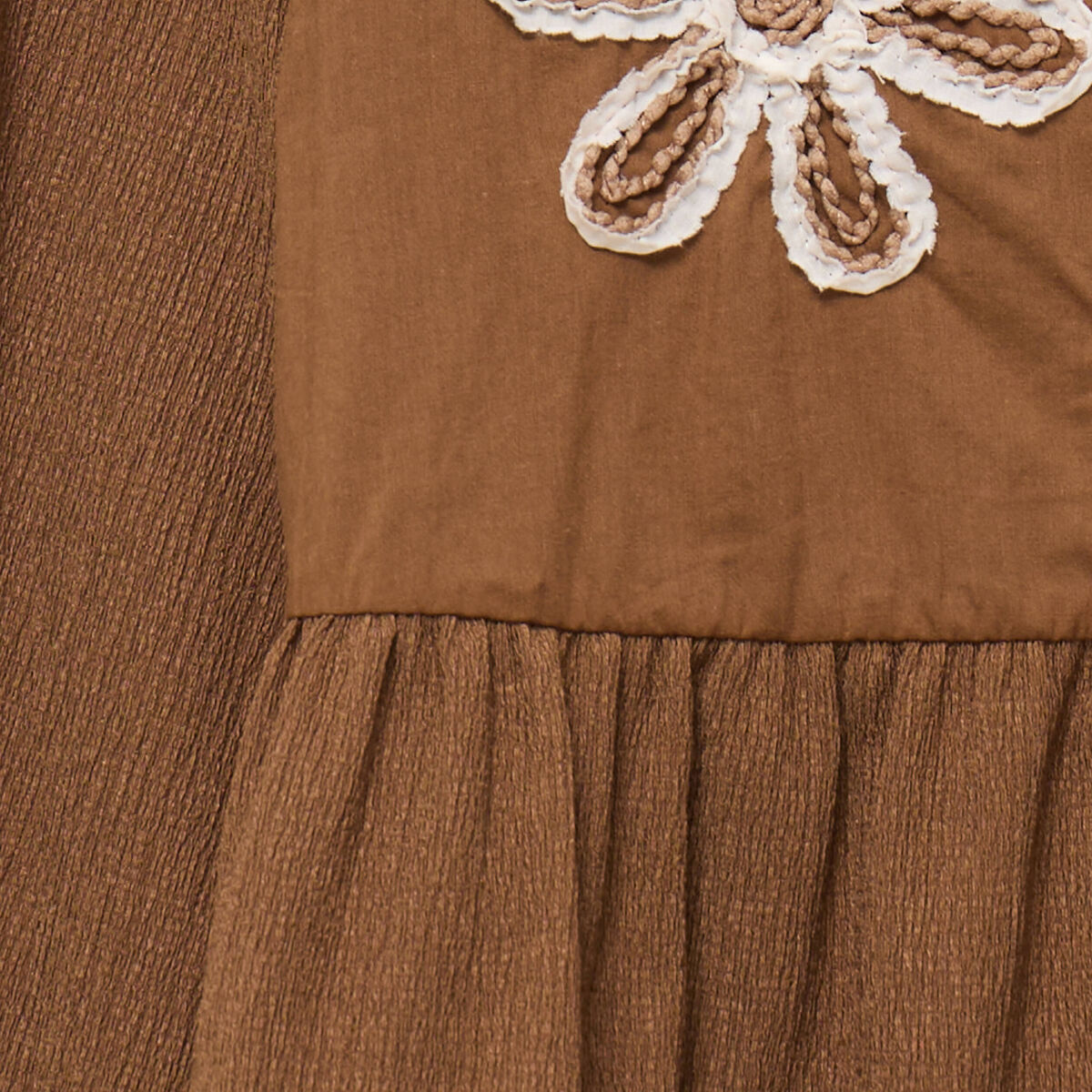 Blouse brod&eacute;e marron fonc&eacute; femme