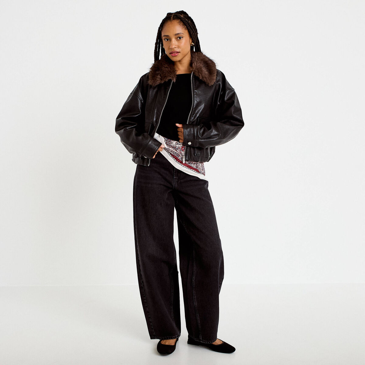 Pull oversize col bateau manches longues noir femme