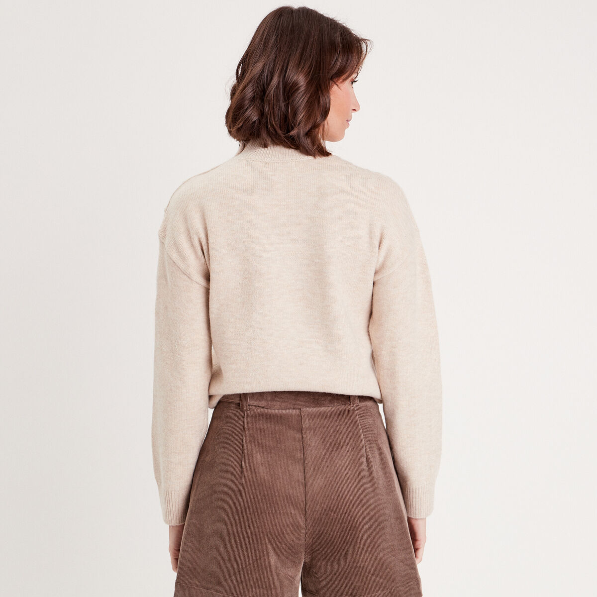 Pull col montant avec torsades sable femme