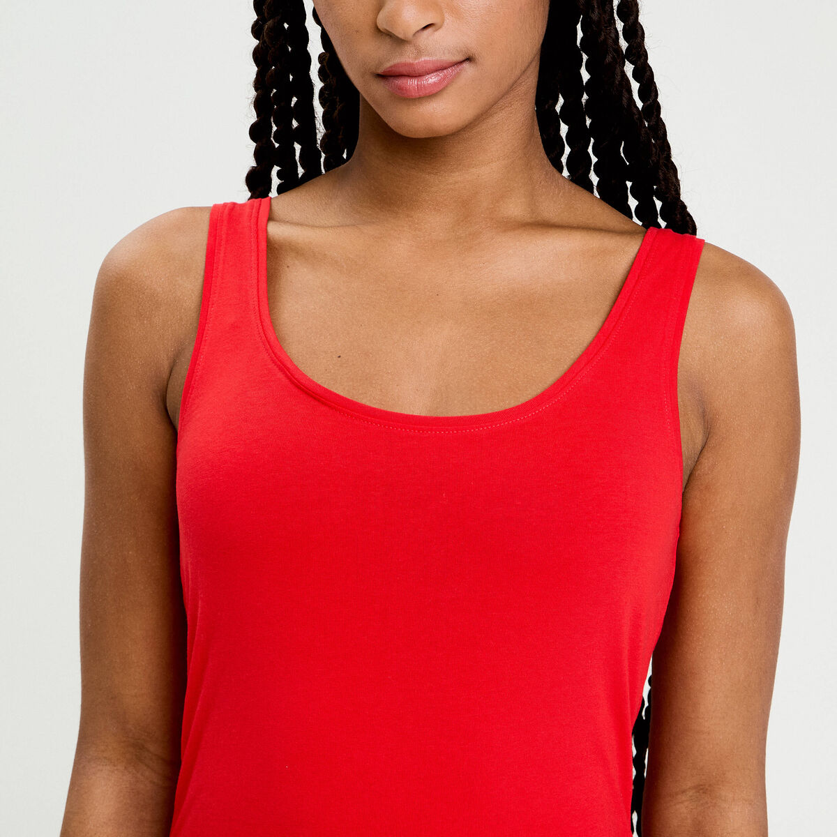 D&eacute;bardeur bretelles larges rouge femme