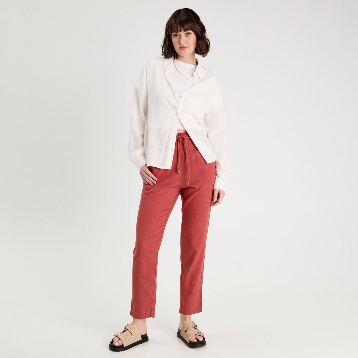 Pantalon droit fluide contenant du lin vieux rose femme