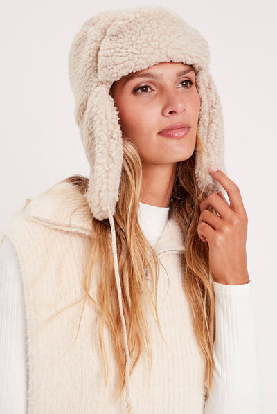 Bonnet chapka ecru femme