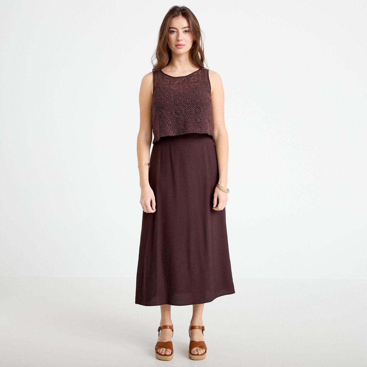 Robe longue bi-mati&egrave;re col rond marron fonc&eacute; femme