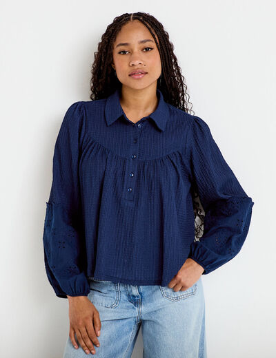 Blouse manches longues broderie bleu fonc&eacute; femme