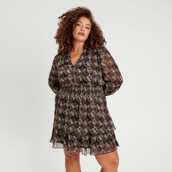 robe evasee volantee noir femme Robe évasée volantée noir femme