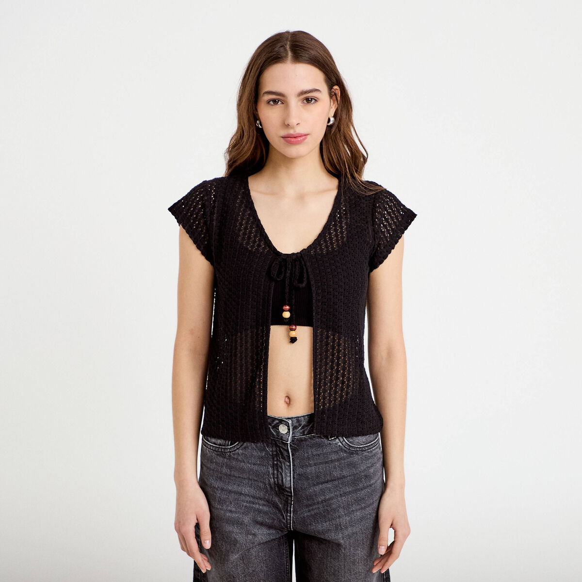 Gilet manches courtes aspect dentelle noir femme