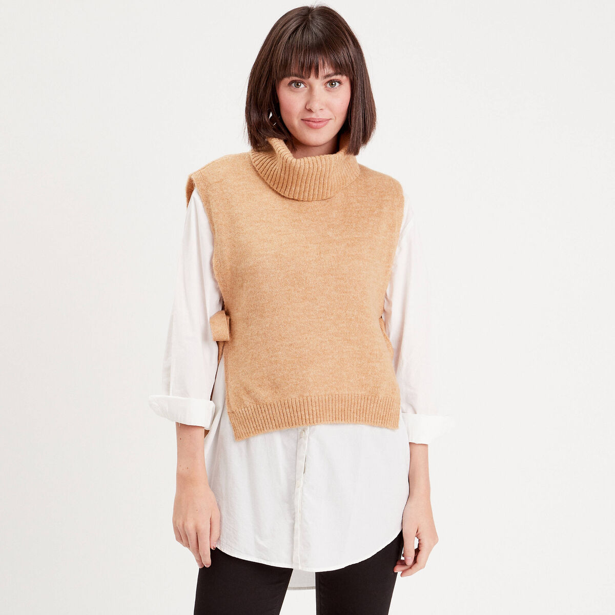 Pull sans manches col roulé beige femme