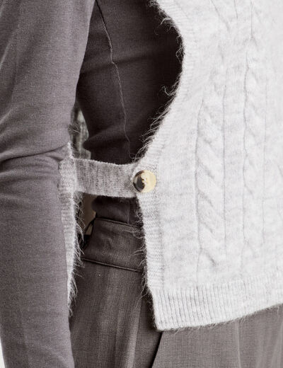 Pull sans manches torsades gris clair femme