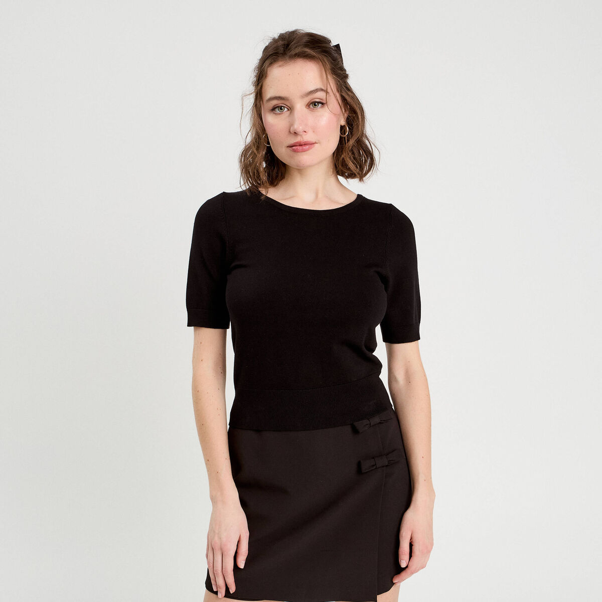Pull manches courtes noir femme