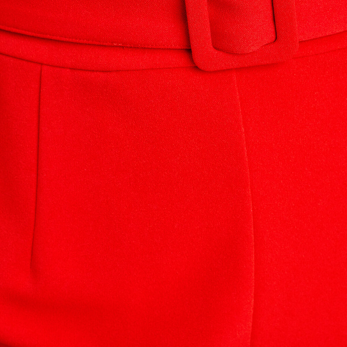 Combishort ceinturée rouge femme