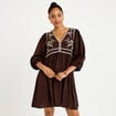 Robe droite courte col v manches 3/4 marron fonc&eacute; femme