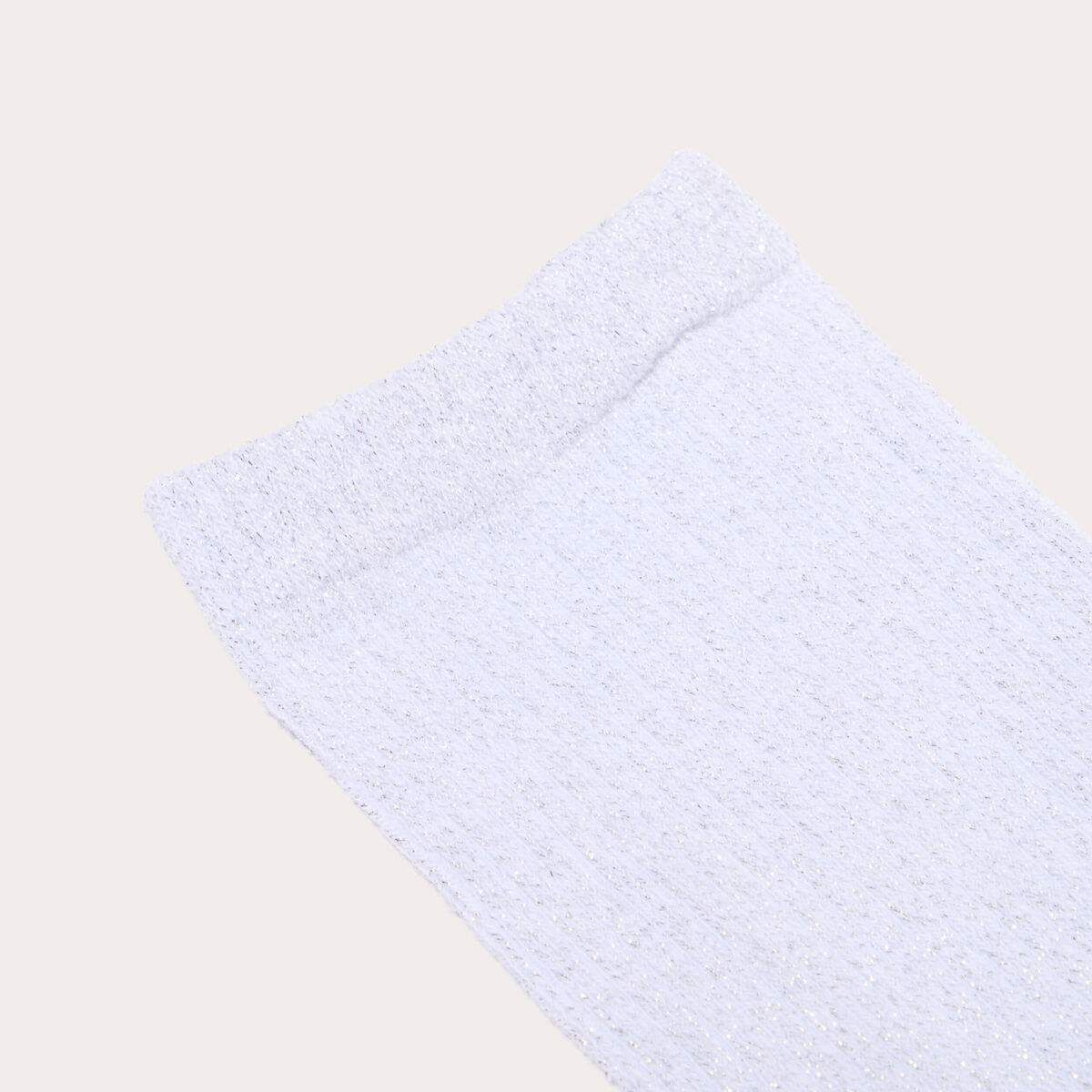 Chaussettes fils m&eacute;tallis&eacute;s couleur argent femme