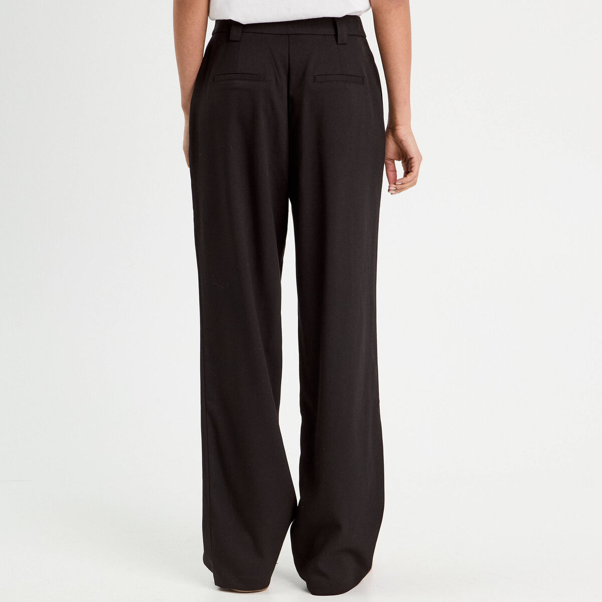 Pantalon large avec pinces noir femme