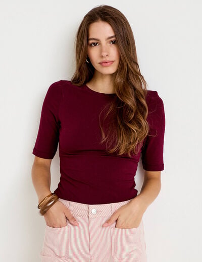 T-shirt ajust&eacute; col rond manches courtes bordeaux femme