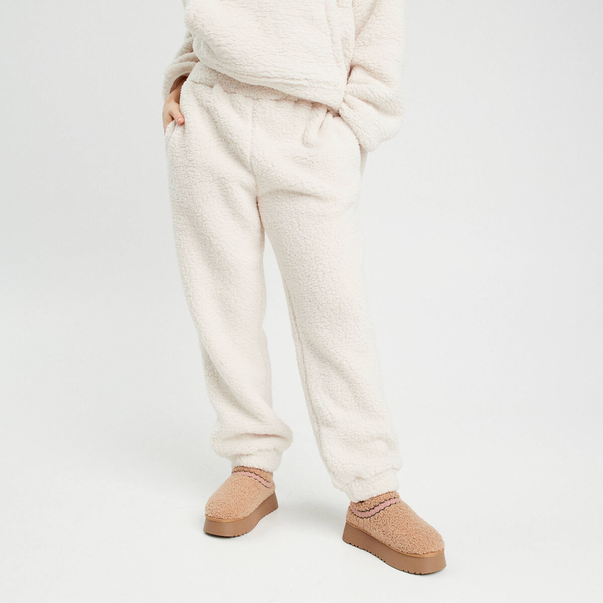 Pantalon effet polaire ecru femme