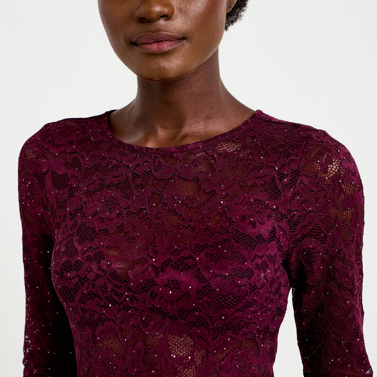 Top ajust&eacute; manches longues dentelle prune femme