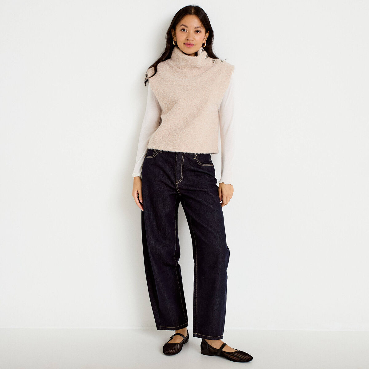 Pull droit sans manches col montant sable femme