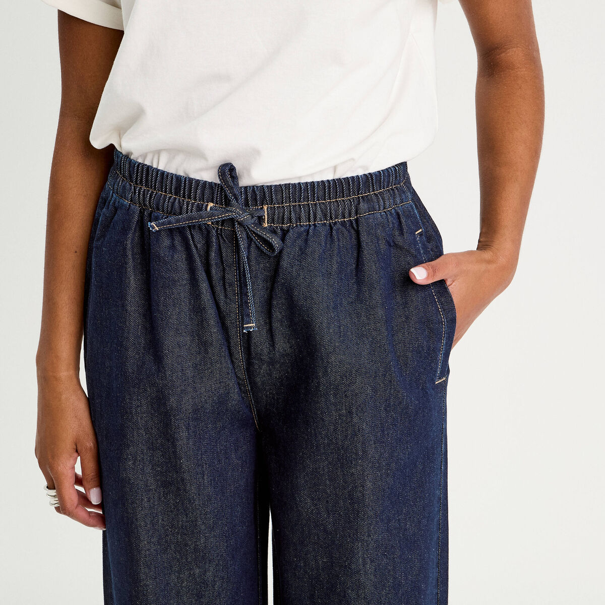 Jeans large taille élastiquée denim brut femme