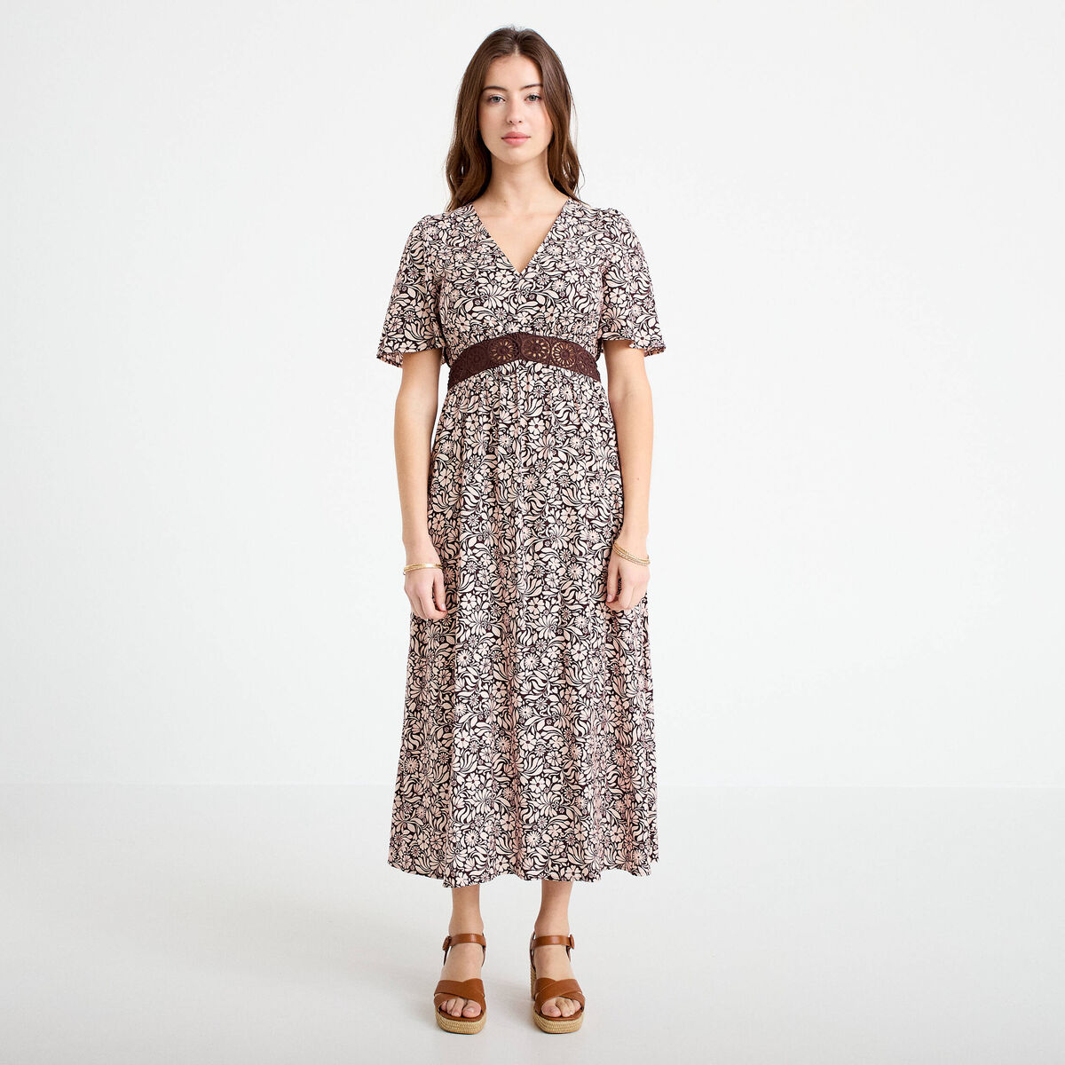 Robe longue &eacute;vas&eacute;e col v manches courtes marron femme