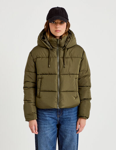 Doudoune courte bas resserr&eacute; capuche vert kaki femme