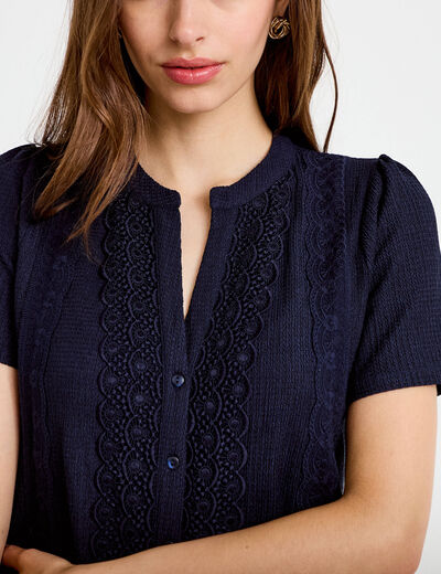 Blouse plastron brod&eacute; manches courtes bleu marine femme